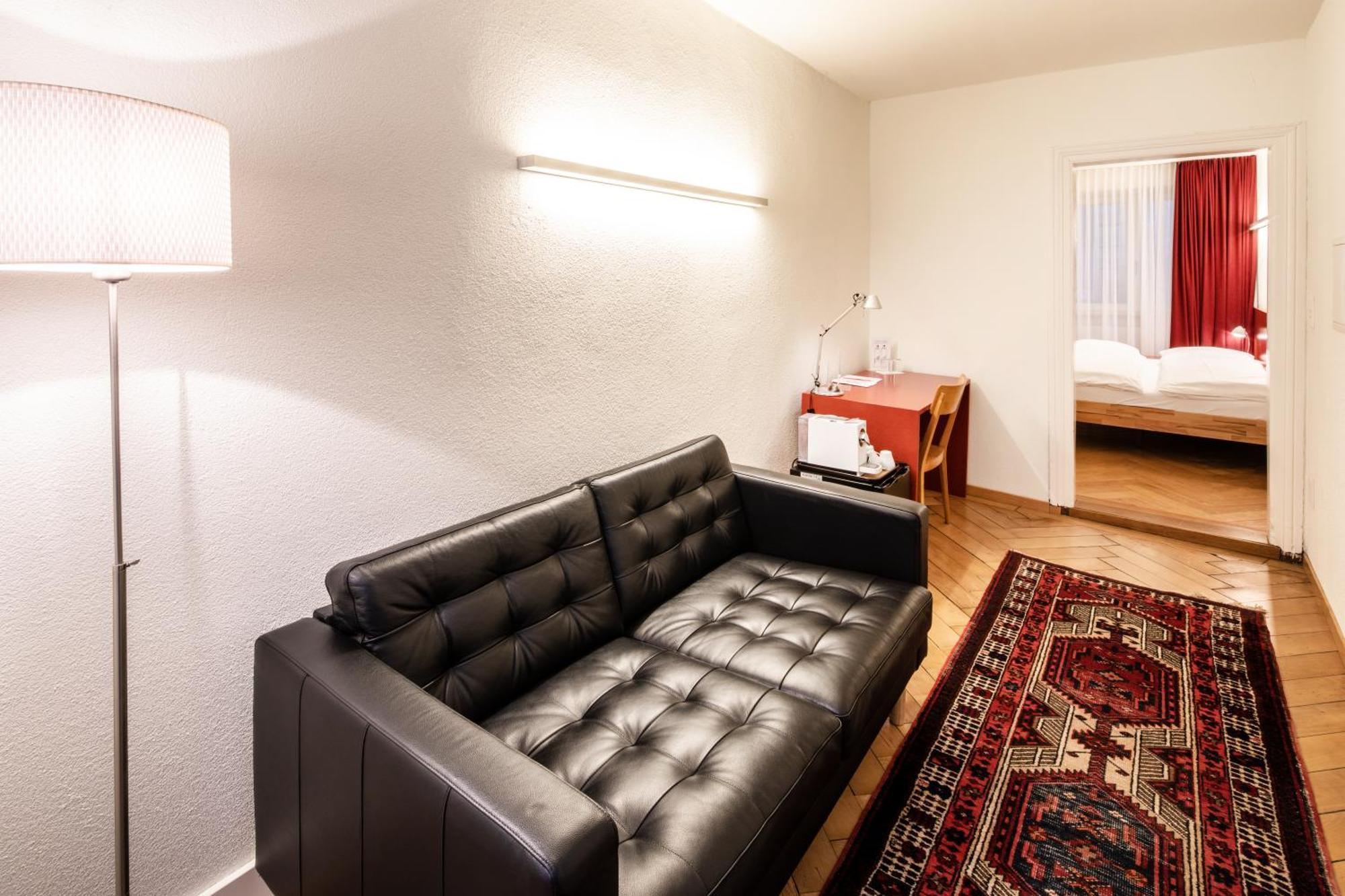 Hotel Roter Ochsen โซโลทูร์น ภายนอก รูปภาพ