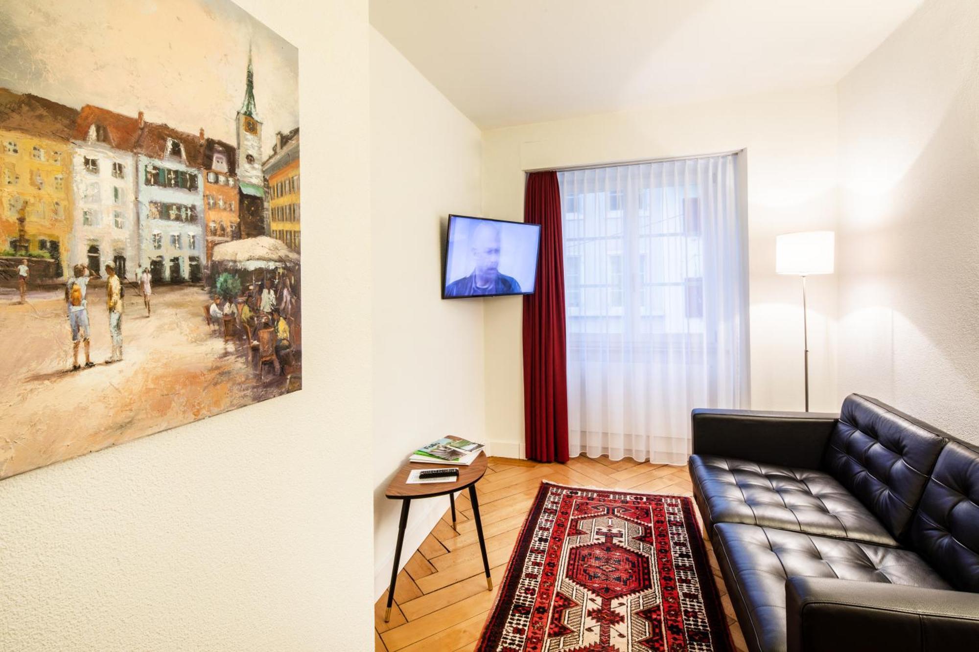 Hotel Roter Ochsen โซโลทูร์น ภายนอก รูปภาพ