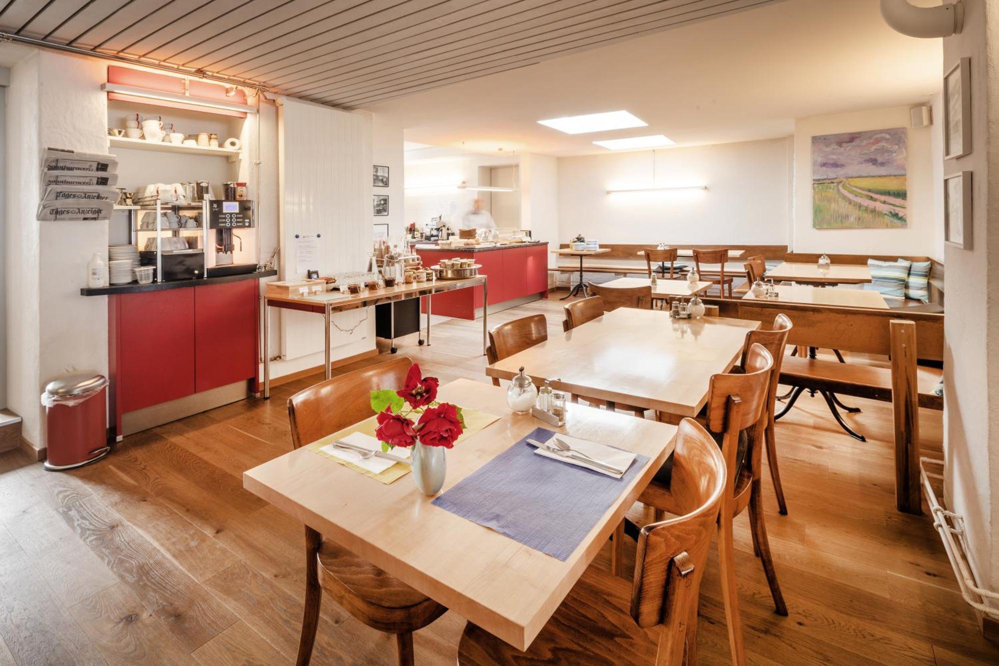 Hotel Roter Ochsen โซโลทูร์น ภายนอก รูปภาพ