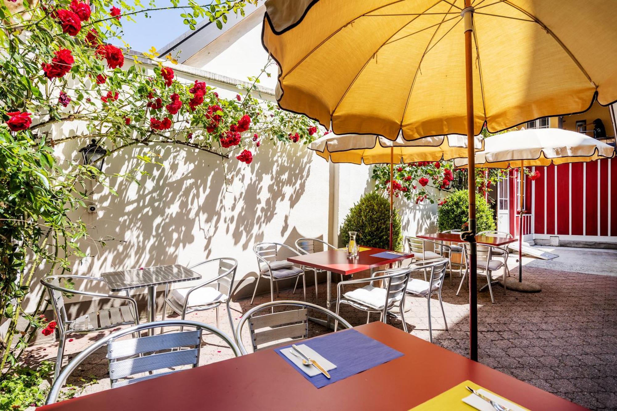 Hotel Roter Ochsen โซโลทูร์น ภายนอก รูปภาพ