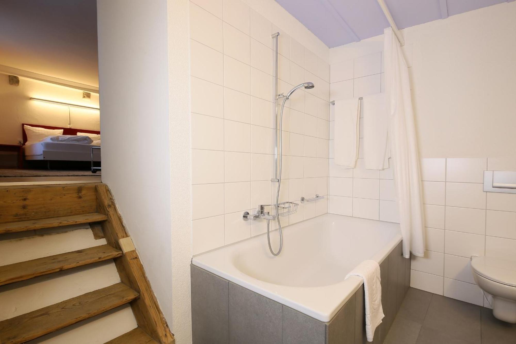 Hotel Roter Ochsen โซโลทูร์น ภายนอก รูปภาพ