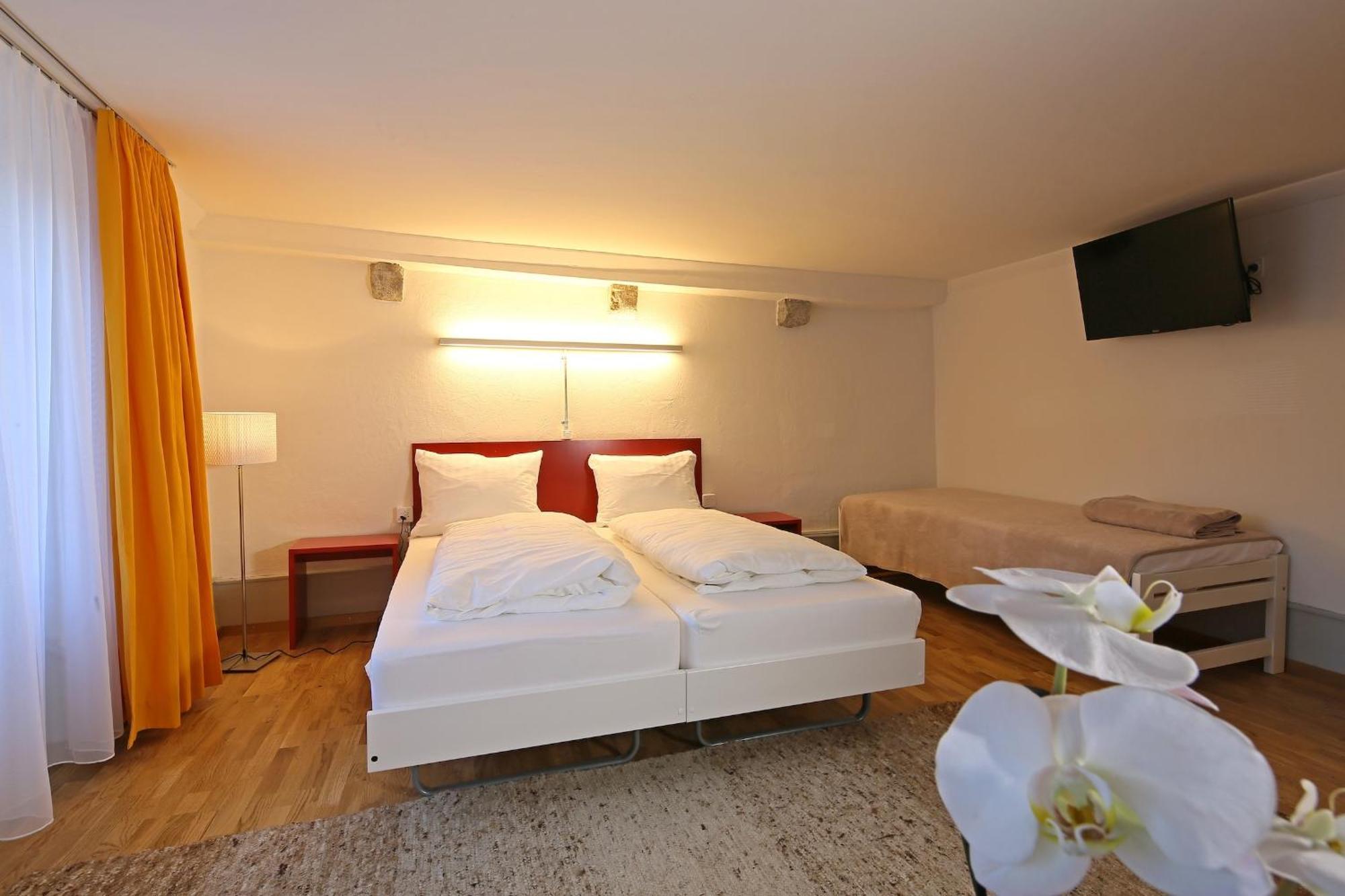 Hotel Roter Ochsen โซโลทูร์น ภายนอก รูปภาพ